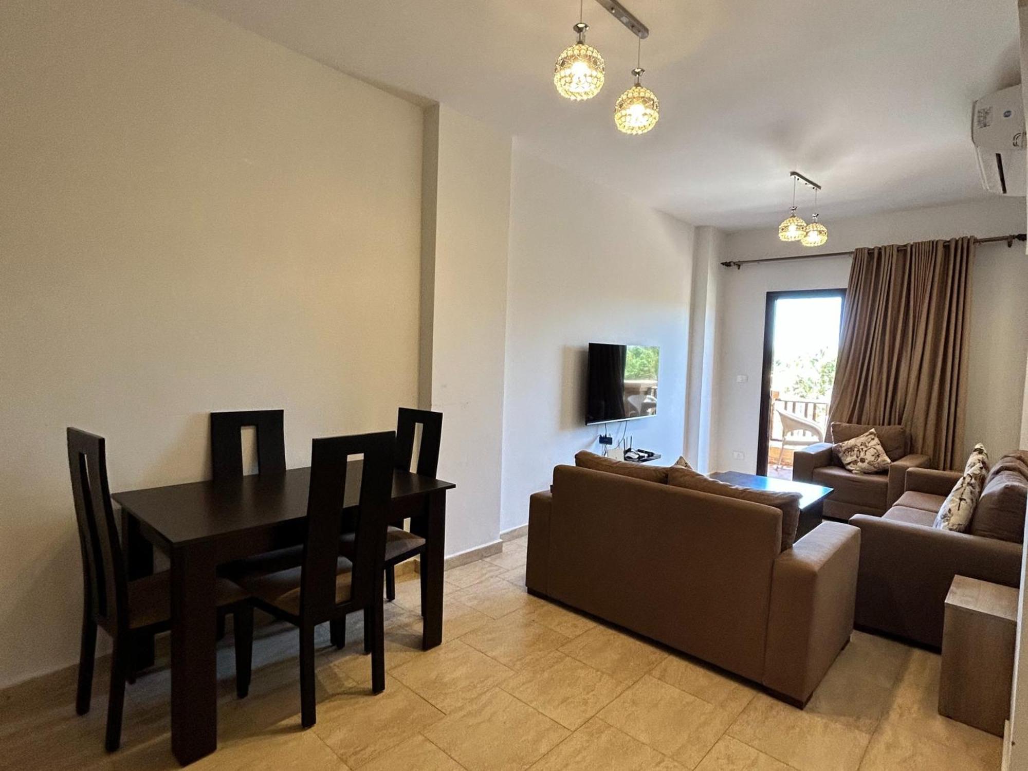 Apartment Concierge At Turtles Hurghada