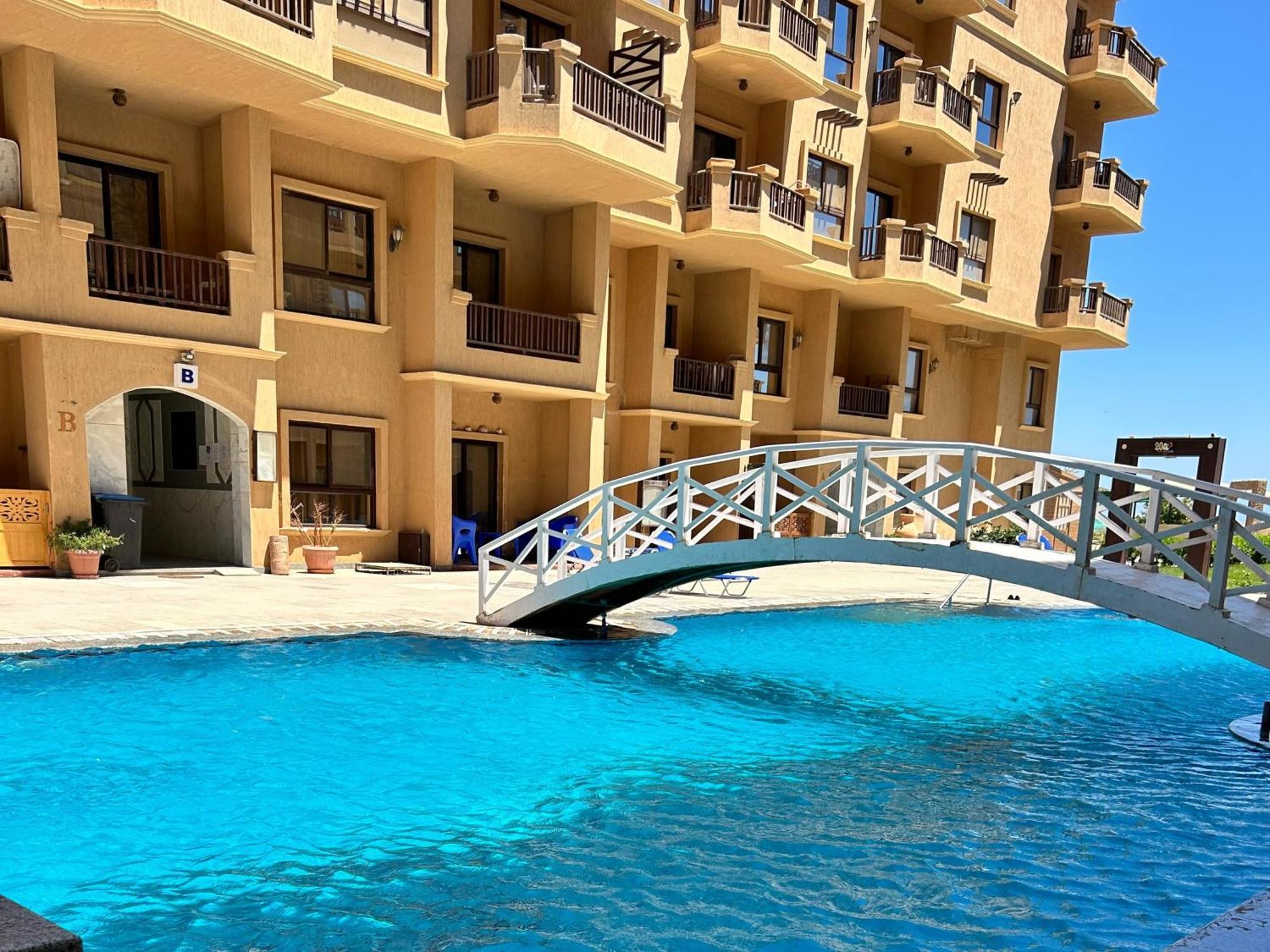 Concierge At Turtles Apartament