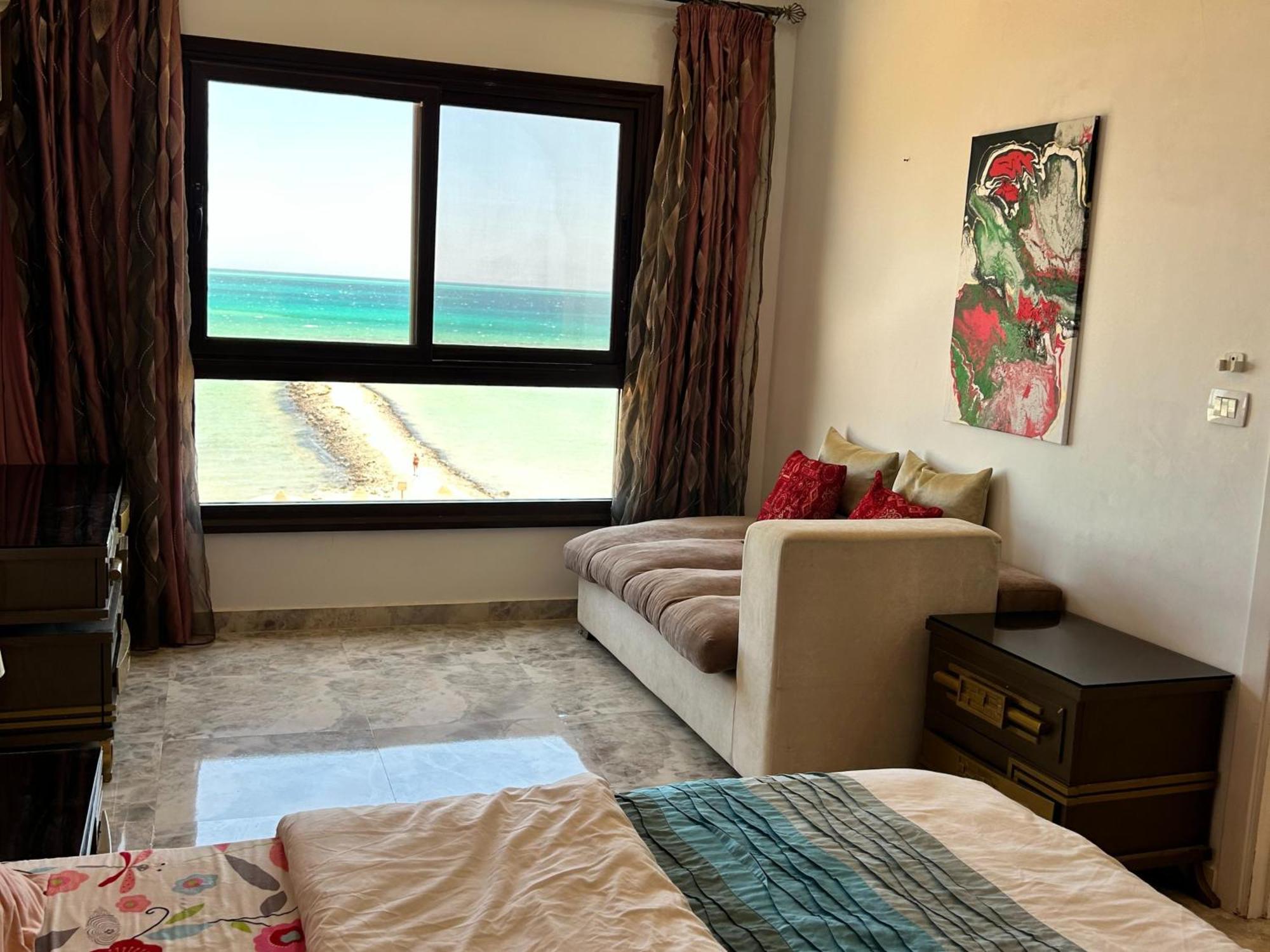 Concierge At Turtles Apartament *